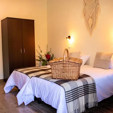 Casa Terracos Do Lobo אכסניה