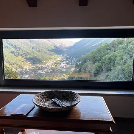 אכסניה Casa Terracos Do Lobo מנטגאס