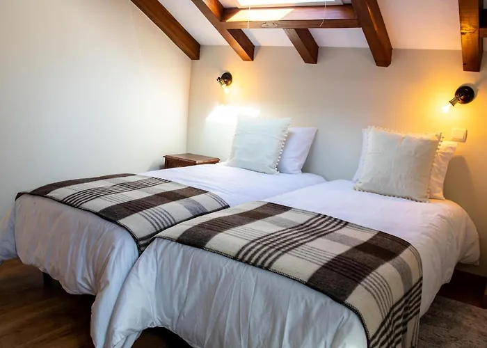 Деревянный коттедж Casa Terracos Do Lobo